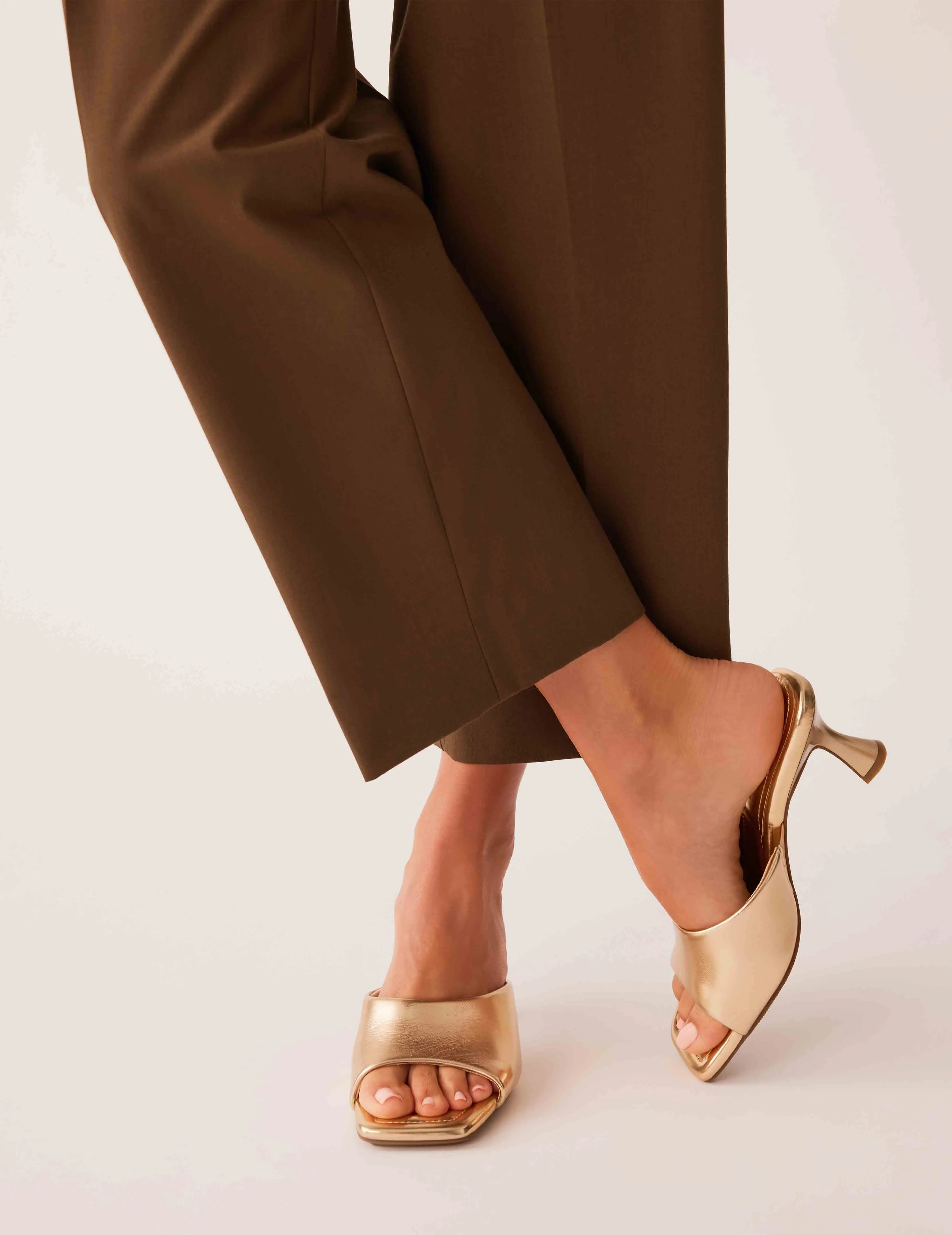 Jerilyn Heeled Mule
